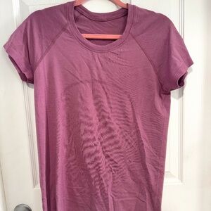 Lululemon Swiftly Tech 2.0  S/S  Hip Length Velvet Dust